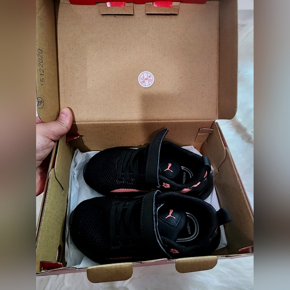 PUMA FLORAL SHOES - Picture 3 of 3